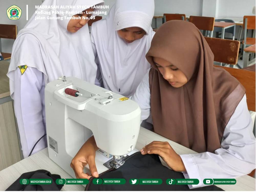 Pengembangan Keterampilan Peserta Didik Melalui Program Tata Busana